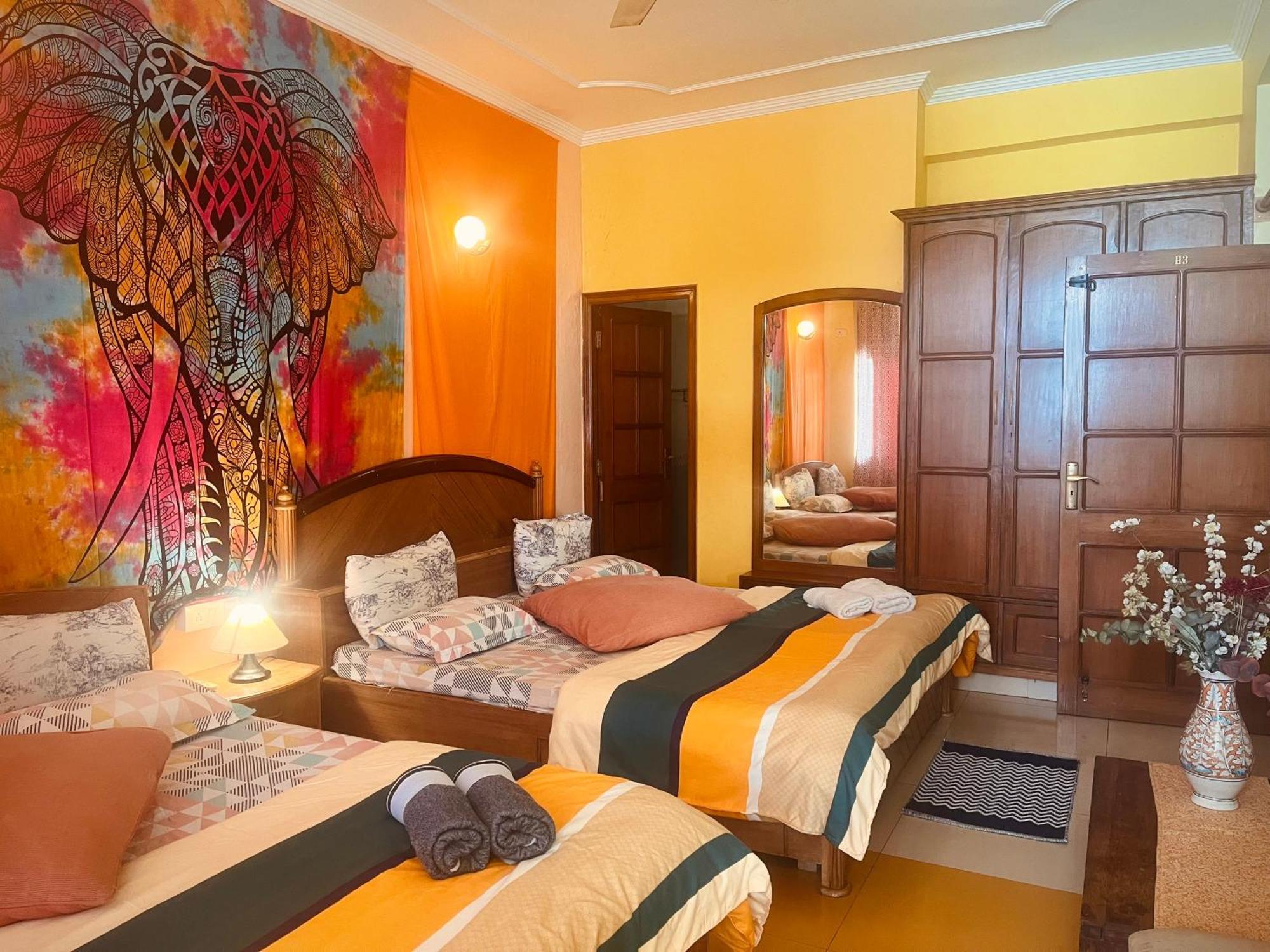 Ganga Vatika Boutique Hotel, Risikés Kültér fotó