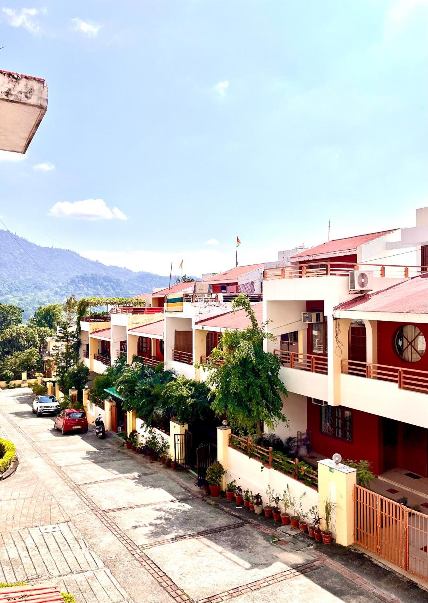 Ganga Vatika Boutique Hotel, Risikés Kültér fotó